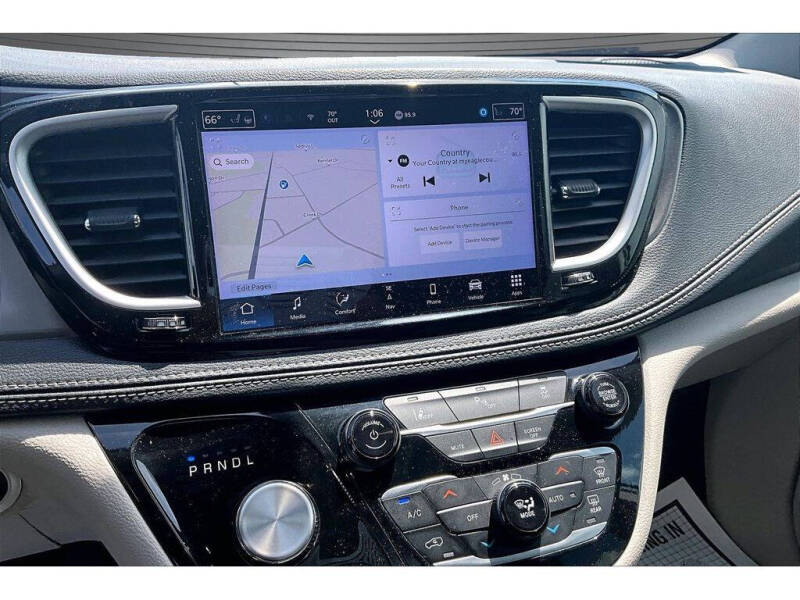 2024 Chrysler Pacifica Plug-In Hybrid