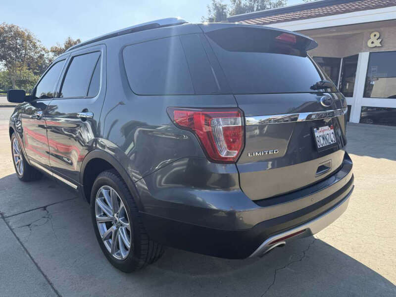 2017 Ford Explorer Limited