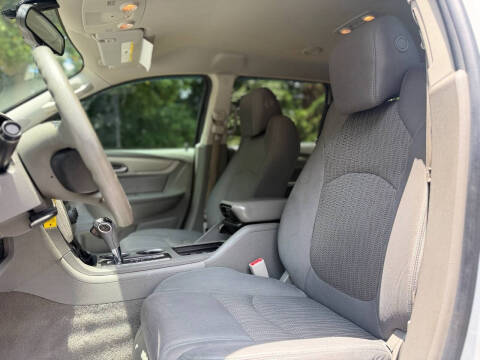 2017 Chevrolet Traverse LS