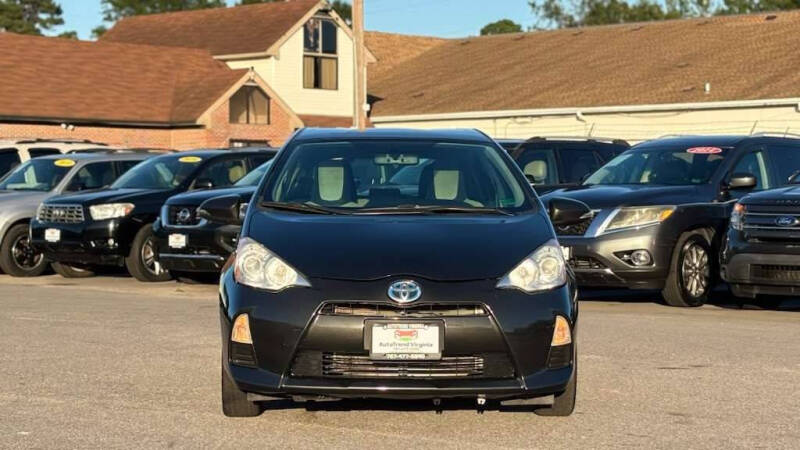 2014 Toyota Prius c Two