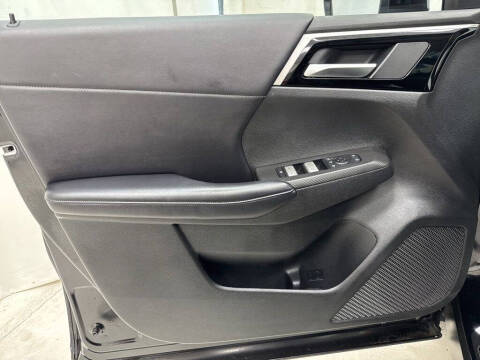 2024 Mitsubishi Outlander PHEV SE