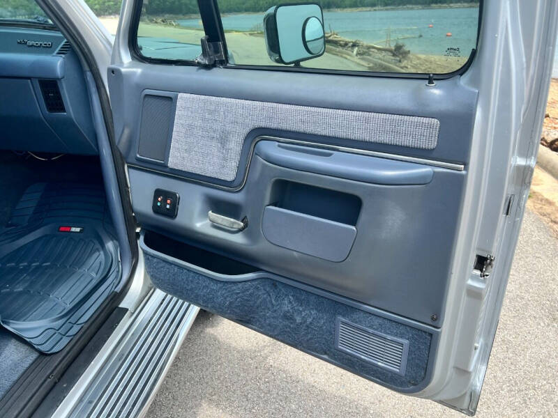 1990 Ford Bronco Custom