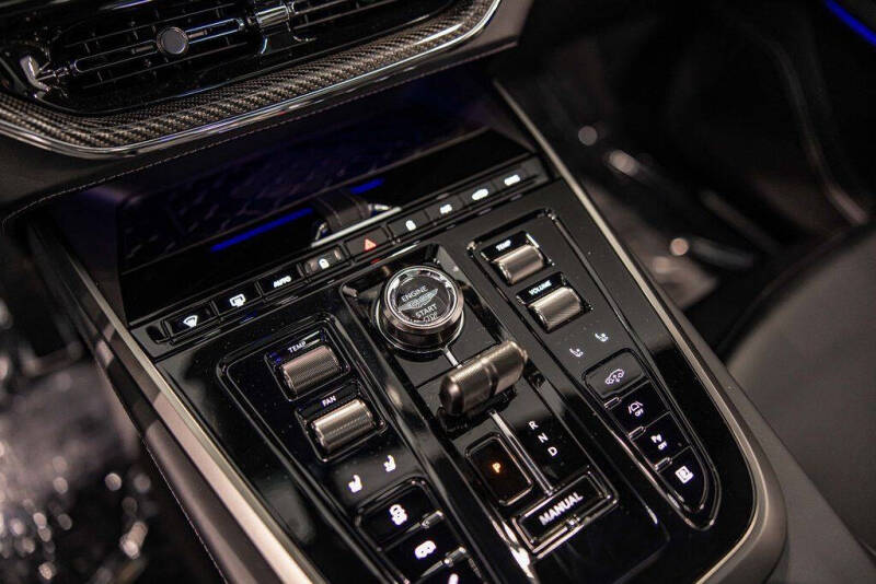 2026 Aston Martin DBX S