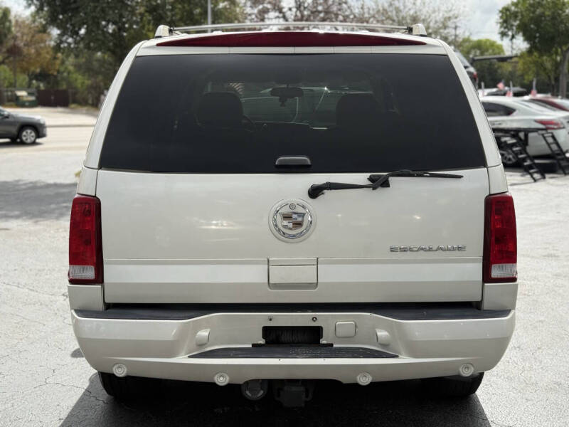 2005 Cadillac Escalade
