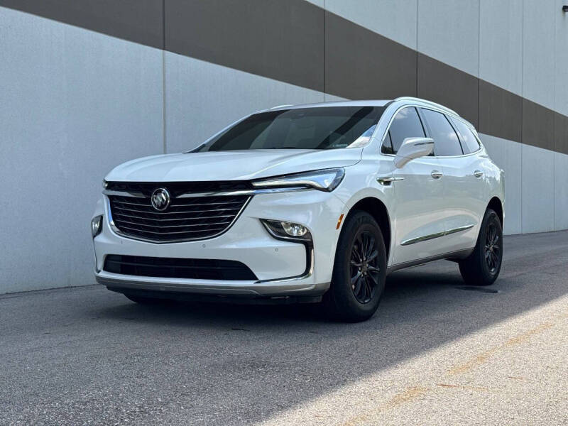 2022 Buick Enclave Essence