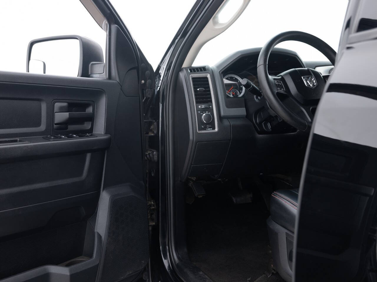 Used Car 2014 Ram 1500  Tradesman 4x4 4dr Crew Cab 5.5 Ft. Sb Pickup For Sale Under $25,000 In Coal City, Illinois