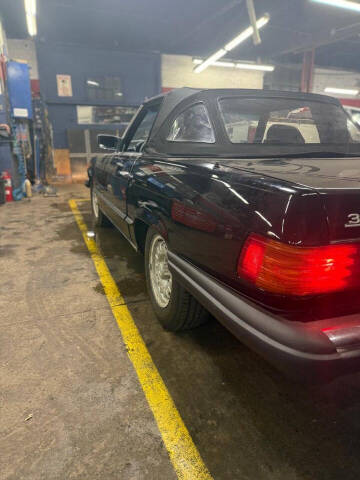 1985 Mercedes-Benz 380-Class