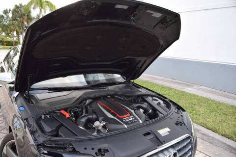 2015 Audi S8 4.0T quattro