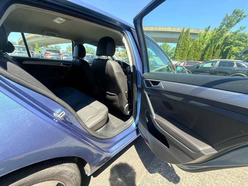 2015 Volkswagen e-Golf SEL Premium