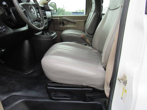 2017 Chevrolet Express 2500