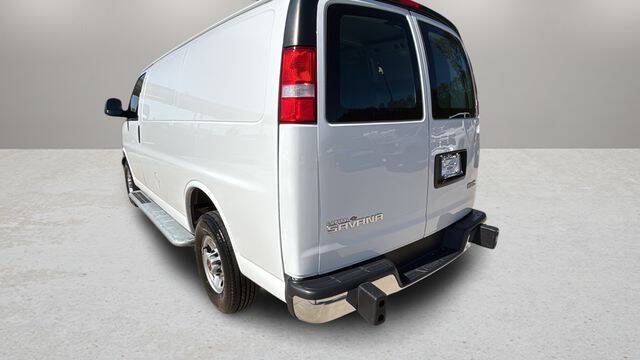 2024 GMC Savana 2500