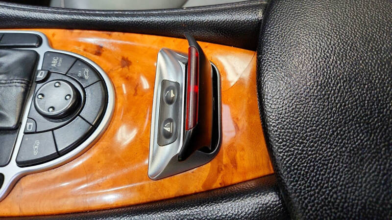 2005 Mercedes-Benz SL-Class SL 500