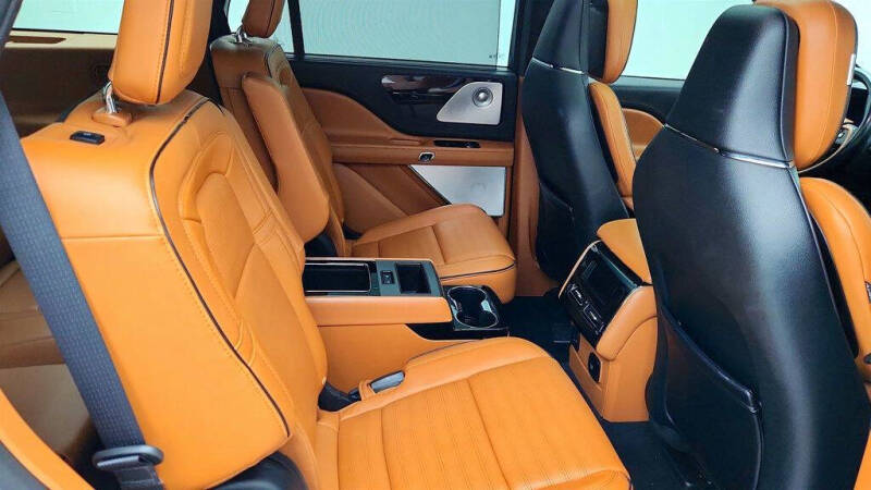 2022 Lincoln Aviator Black Label