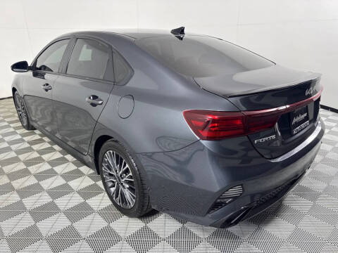 2022 Kia Forte GT Line