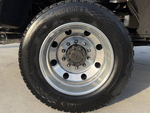 2026 Ford F-450 Super Duty Platinum