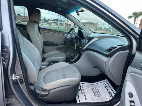 2016 Hyundai Accent SE