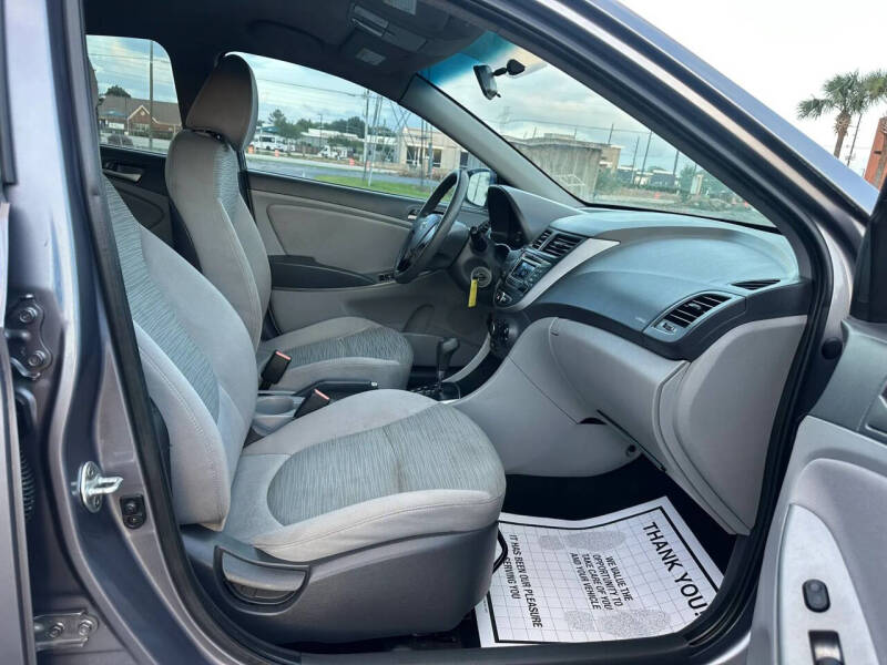 2016 Hyundai Accent SE
