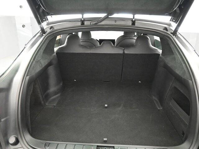 2023 Tesla Model X Standard Range
