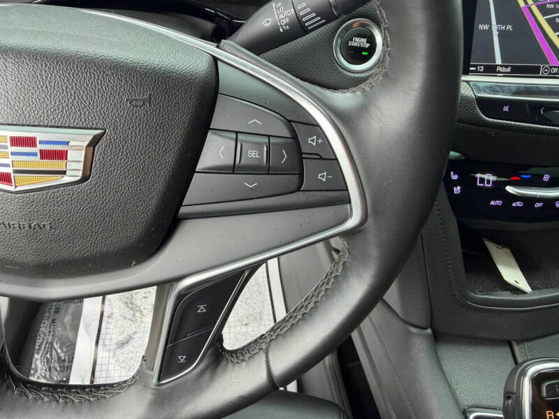 2018 Cadillac XT5 Premium Luxury