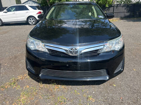 2014 Toyota Camry LE