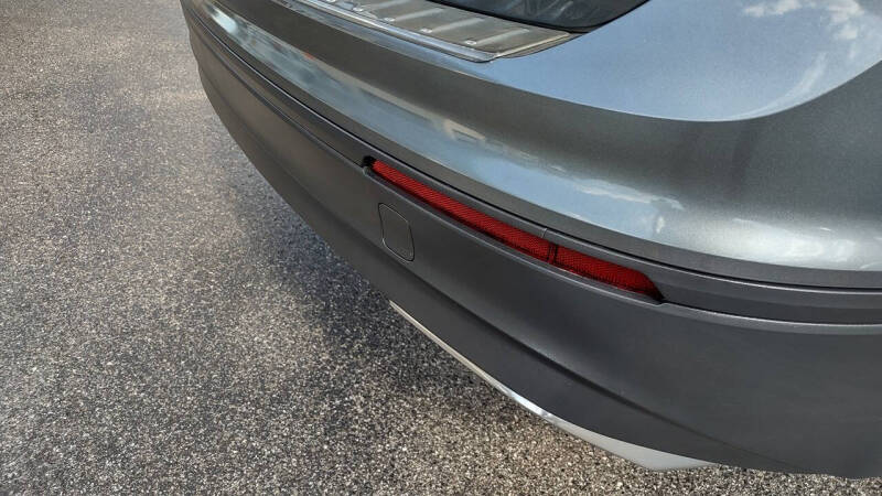 2019 Volkswagen Tiguan S