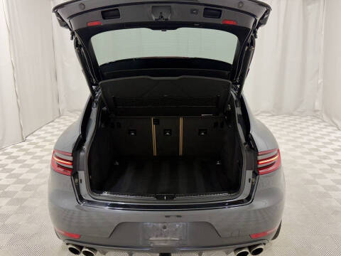 2018 Porsche Macan S