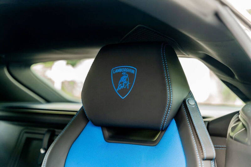 2020 Lamborghini Urus