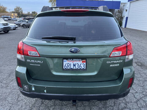 2011 Subaru Outback 2.5i