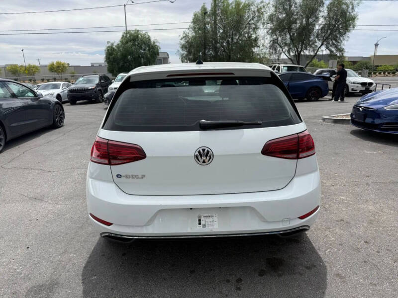 2019 Volkswagen e-Golf SE