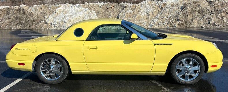 2002 Ford Thunderbird Deluxe