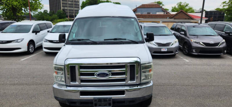 2011 Ford E-Series E-150 XL