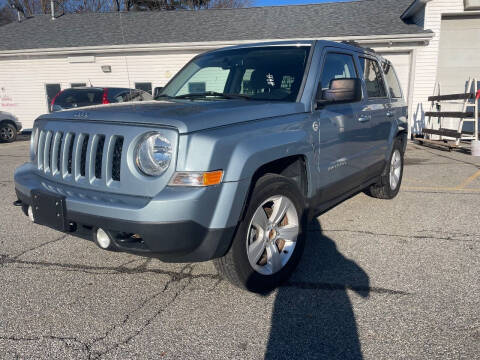 2014 Jeep Patriot for sale at T AUTO GROUP INC in New Hampton NY