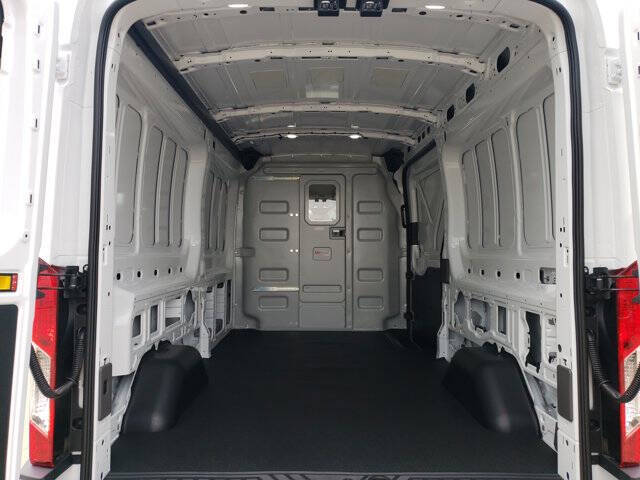 2025 Ford Transit 250