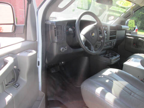2017 Chevrolet Express 2500
