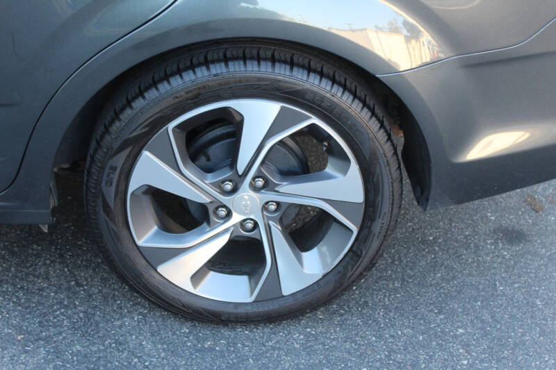 2019 Chevrolet Sonic Premier Auto