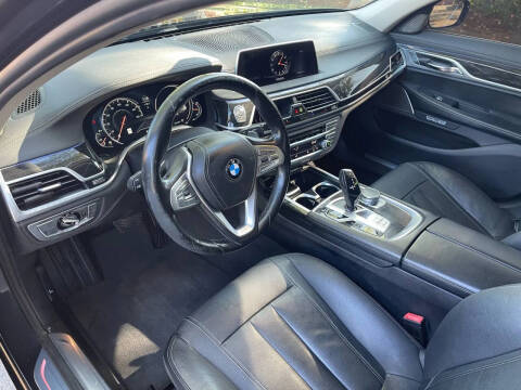 2017 BMW 7 Series 740i