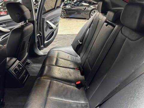 2018 BMW 3 Series 320i xDrive