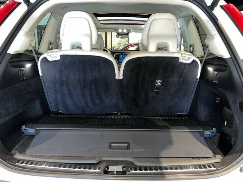 2023 Volvo XC90 B6 Plus Bright Theme 6P