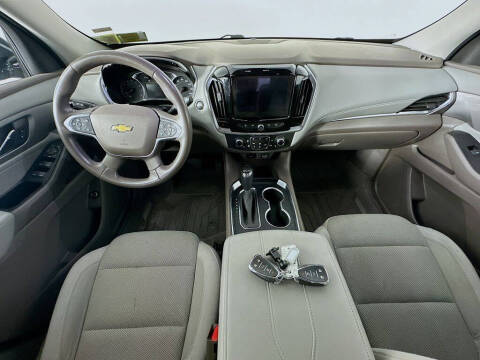 2020 Chevrolet Traverse LT Cloth