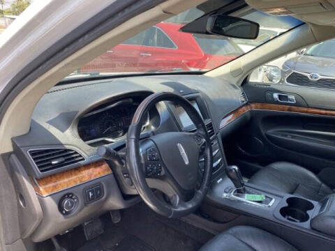 2019 Lincoln MKT Reserve