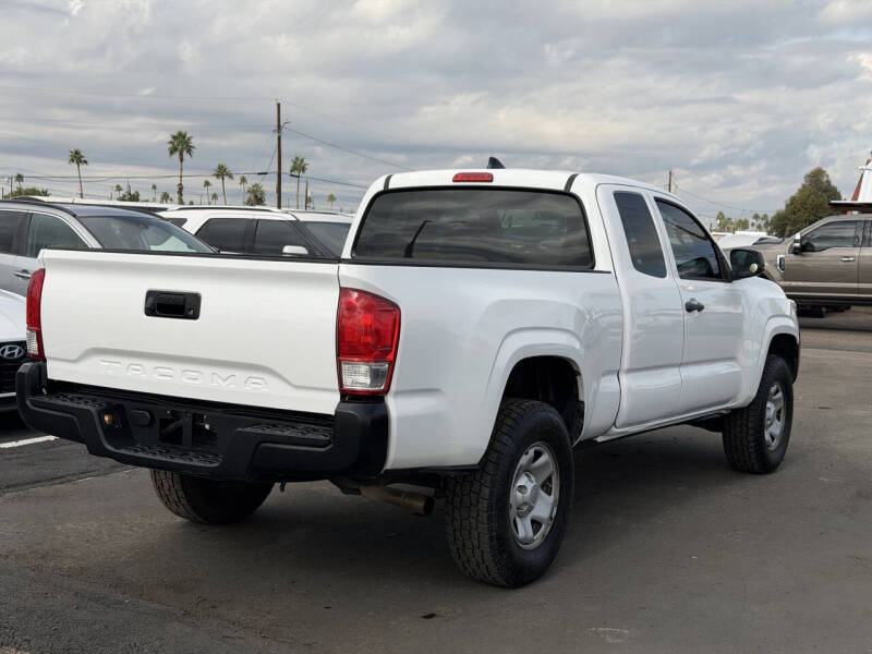 2017 Toyota Tacoma SR