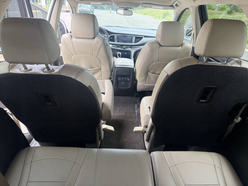 2020 Buick Enclave Essence