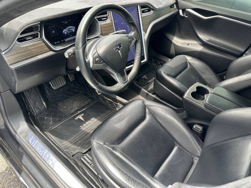 2015 Tesla Model S 85D