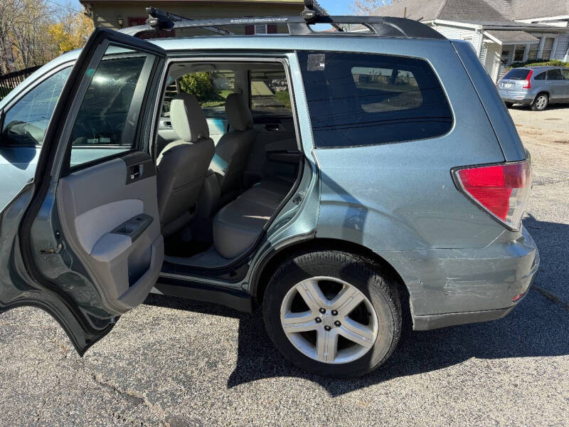 2009 Subaru Forester 2.5X Limited photo 19