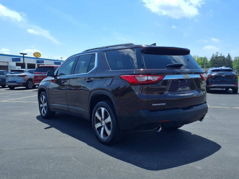 2021 Chevrolet Traverse LT Leather