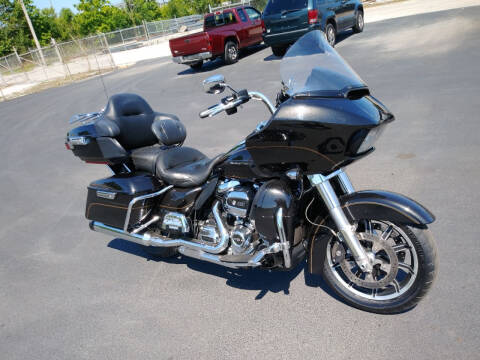 2017 Harley-Davidson Road Glide Limited for sale at Big Boys Auto Sales in Russellville KY