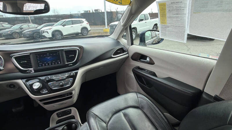 2018 Chrysler Pacifica Touring L