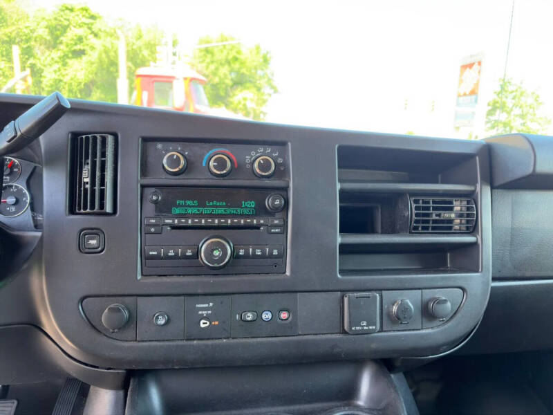 2017 Chevrolet Express LS 2500
