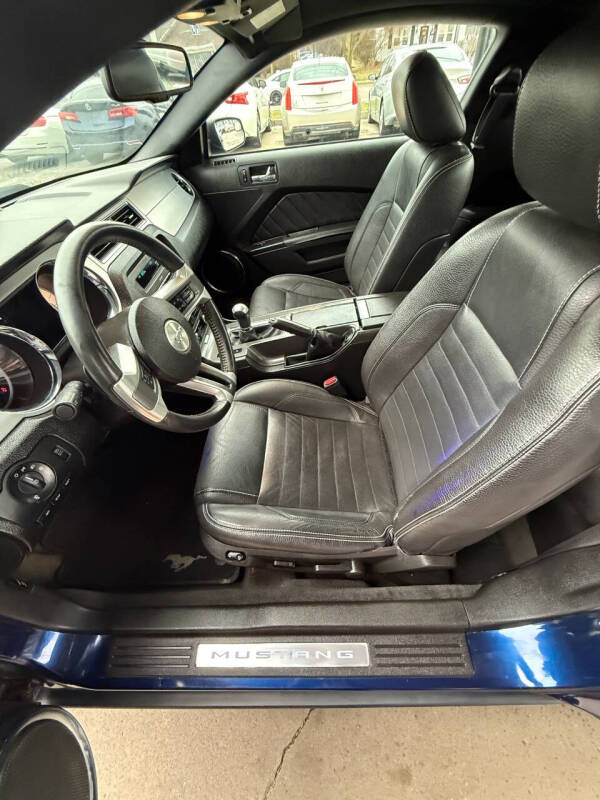 2011 Ford Mustang V6 Premium