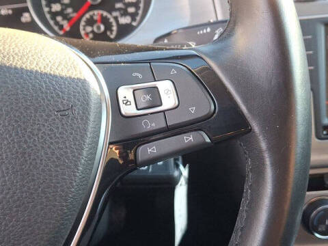 2016 Volkswagen Golf SportWagen TSI S